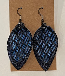 Pointed leather dangle-blue