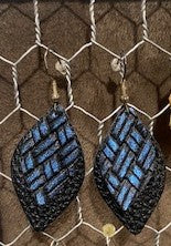 Small pointed dangle-blue and black
