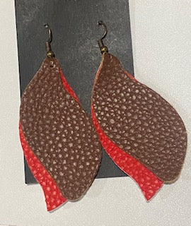 Brown/red earring